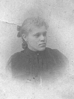 lillian barnhart lacey age 12.jpg